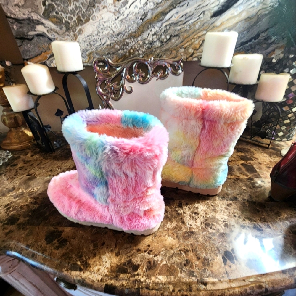 FUR BOOT